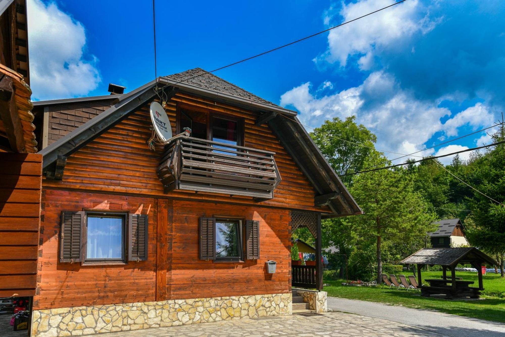 Guest House Martin Korana Exterior foto